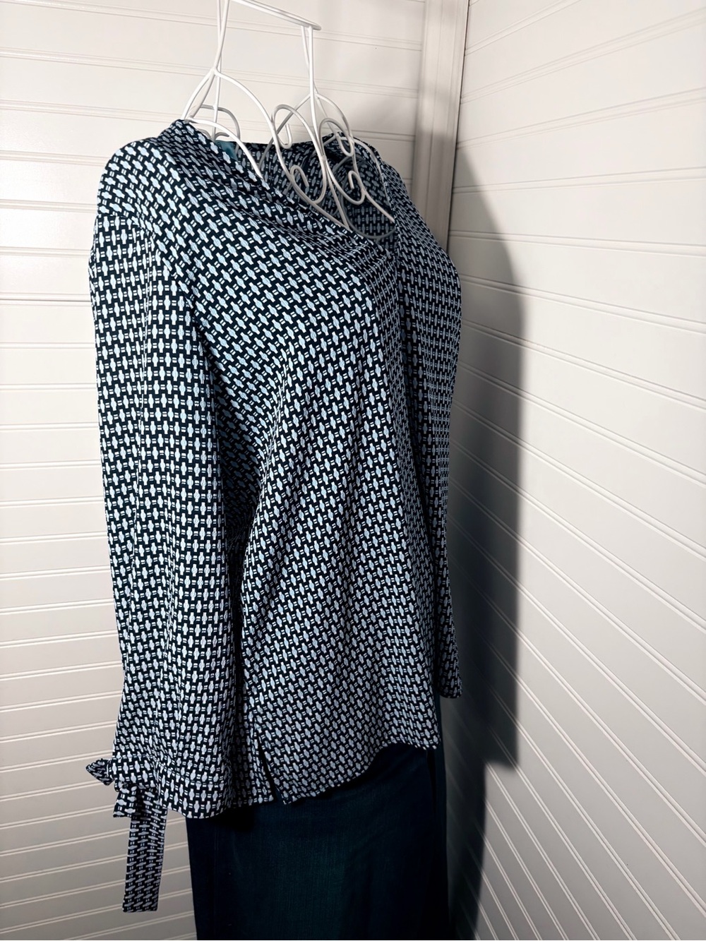 CeCe Light Blue Geometric V-Neck Tie-Sleeve Blouse - Picture 6 of 10